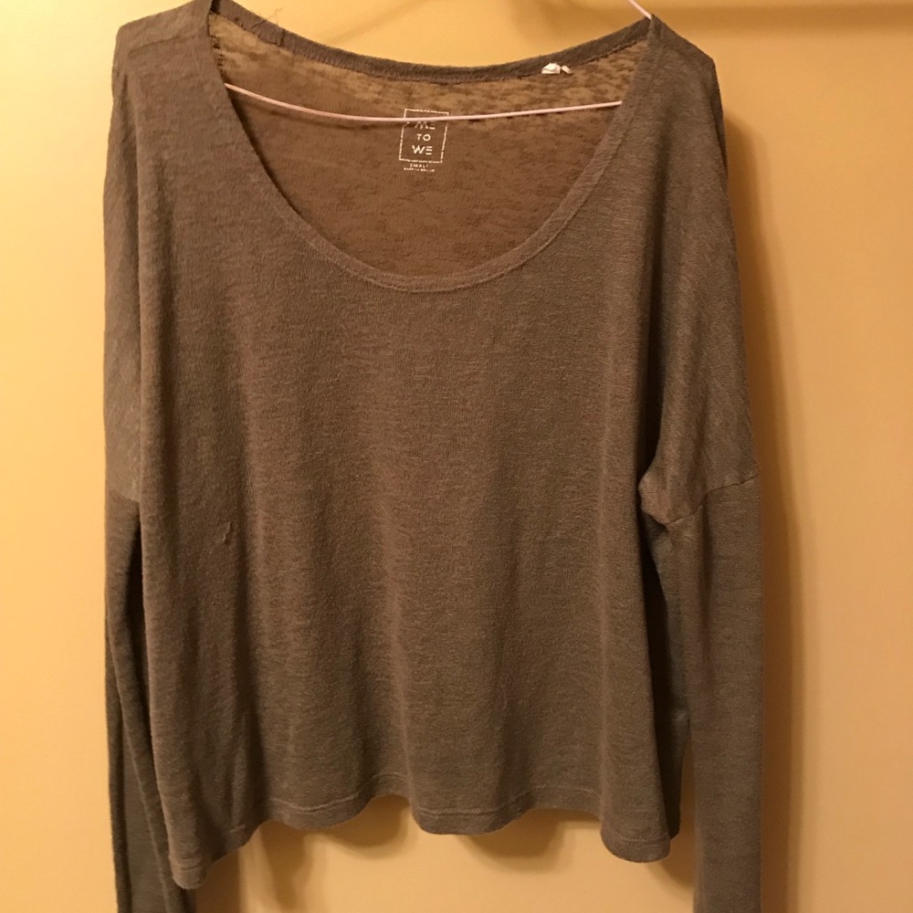 Long sleeve crop top